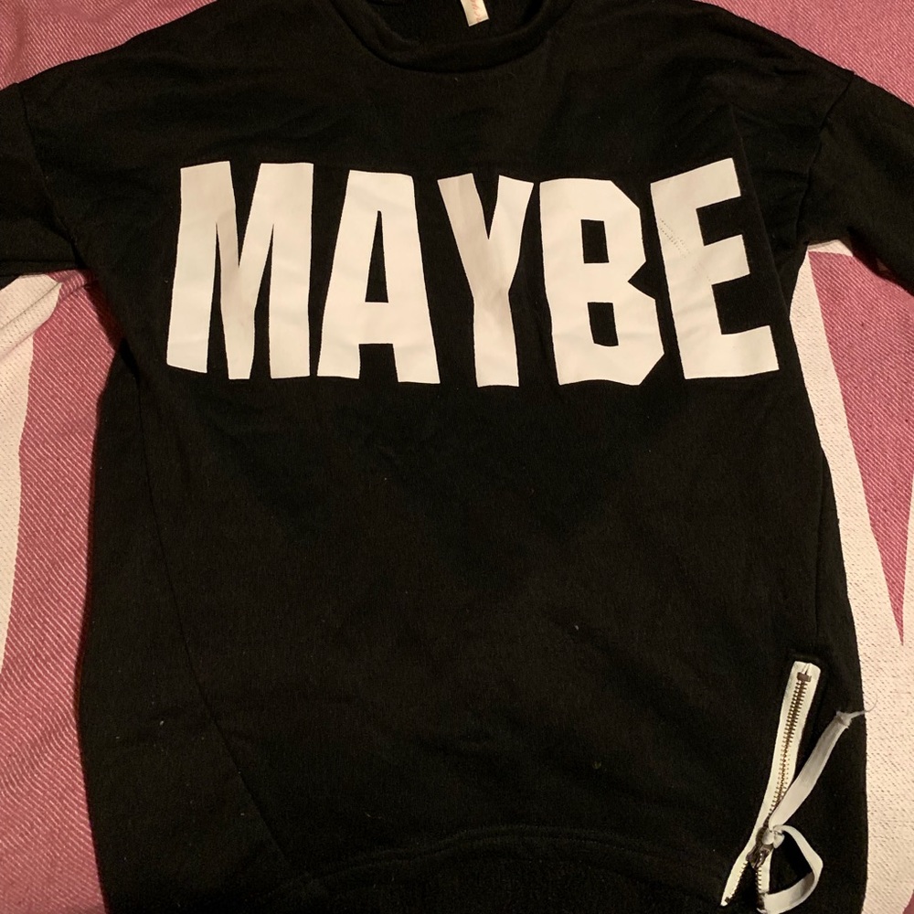 Sweatshirt